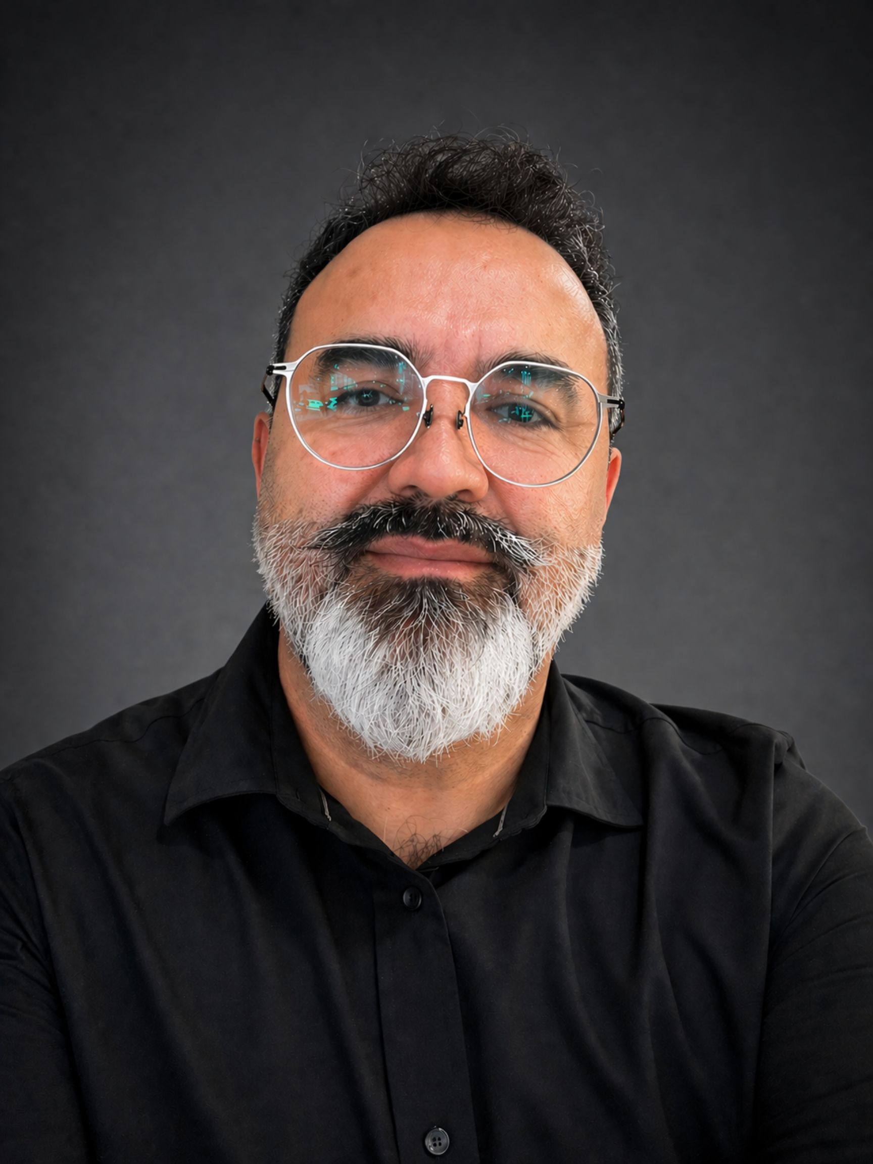 Mick González